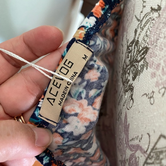 ACEVOG Women’s Spaghetti Strap Floral Skater Dress - Picture 4 of 12